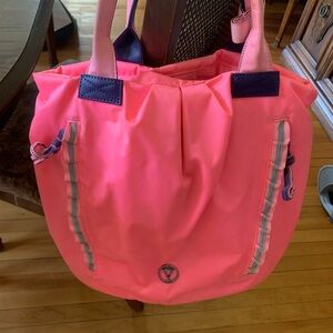 Ivivva bag, great condition! Lots of pockets inside! Zippers inside bag,